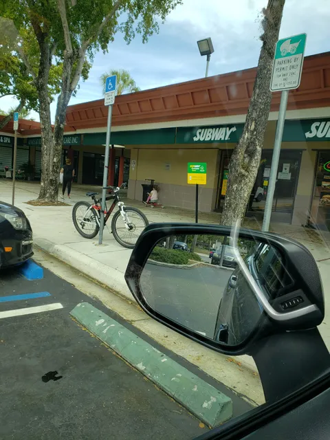 Lake Patricia Shopping Center