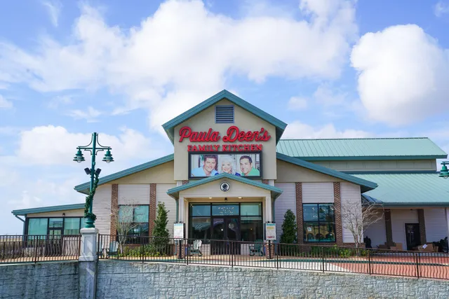 Paula Deen’s Family Kitchen