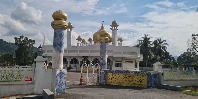 Masjid Diraja Tunku Munawir