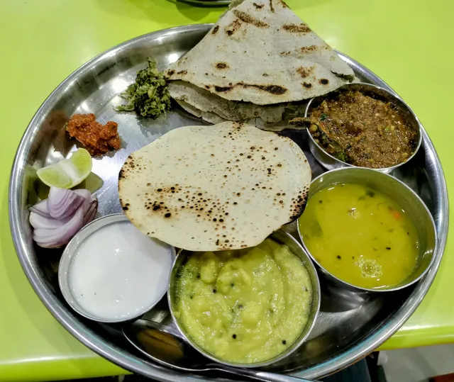 Shree Bhaktnivas and Dining Hall Morgoan