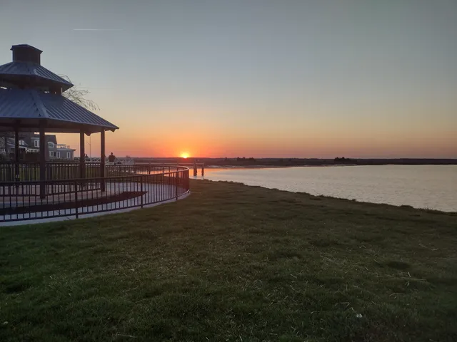 Sunset Lake Park