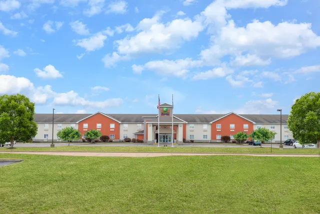 Holiday Inn Express Vermilion by IHG