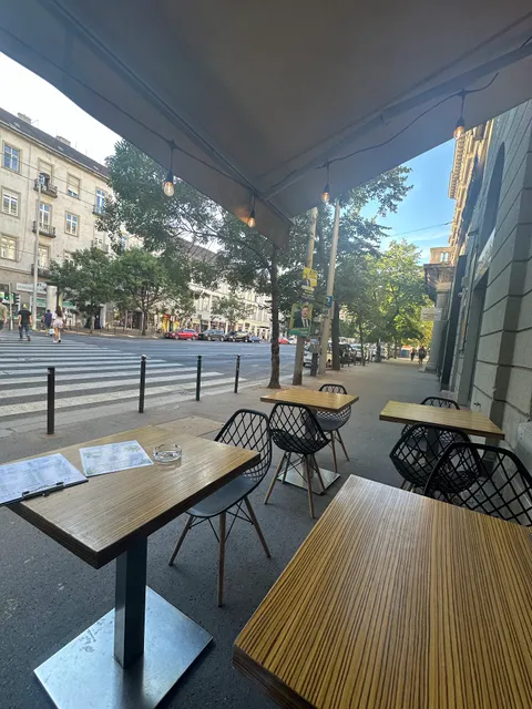 ALAND RESTAURANT & LOUNGE BAR