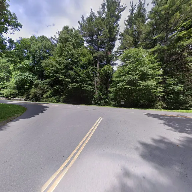 Blue Ridge Parkway - Little Laurel Access Point