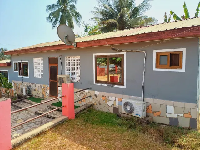 Adobawba Guest House