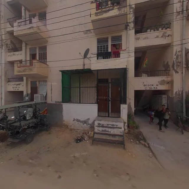 FOOD PLAZA/PUNJABI DHABABALA PURE VEG RESTAURANT