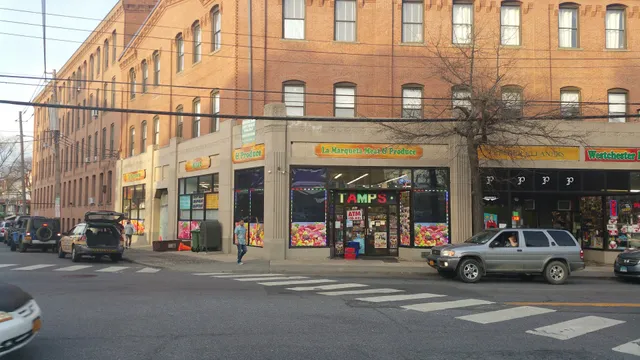 La Marqueta Meat & Produce