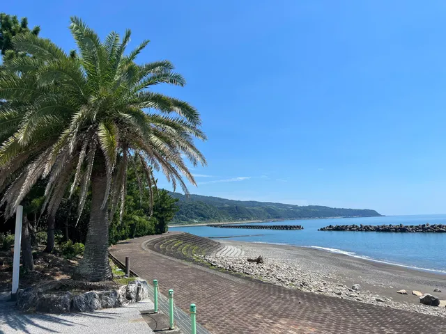 Furusato Beach Trail