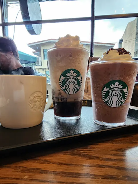 Starbucks Retiro Street