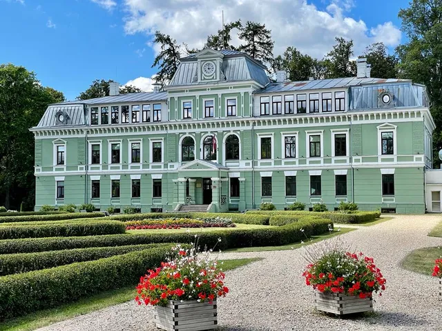 Kokmuiža Manor Complex