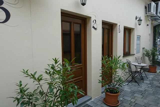OLD TOWN Rooms and Apartments