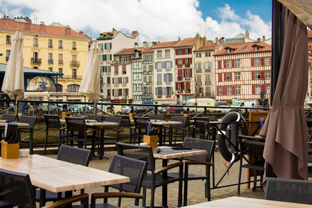 Une Bouteille à la Nive