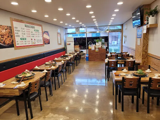 또래오래치킨/피자&묵이네닭갈비