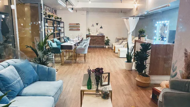 Naillist nail eyelash salon