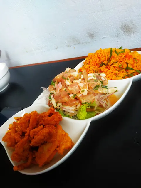 Cevichería "Puerto Marino"
