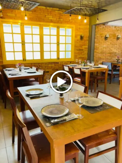 Los Troncos Parrilla Uruguaya & Getúlio – Bar Secreto