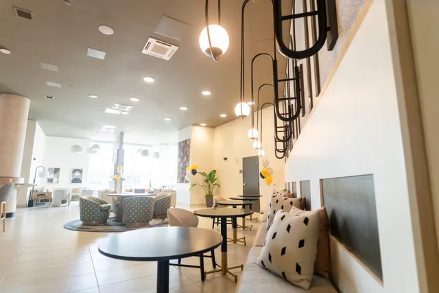 The Veranda Restaurant & Bar