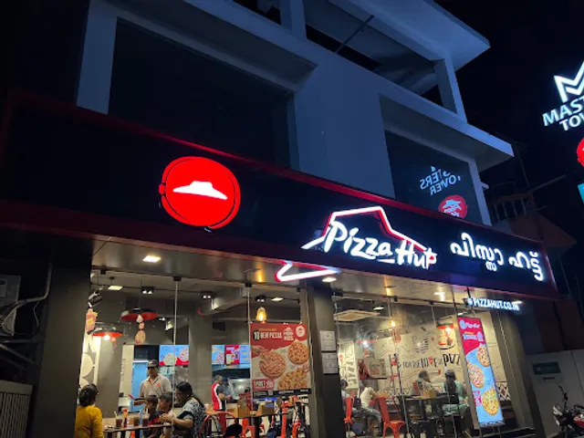 Pizza Hut | Pallarivattom, Kochi