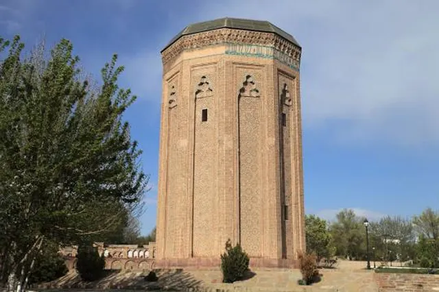 Momine Khatun Mausoleum