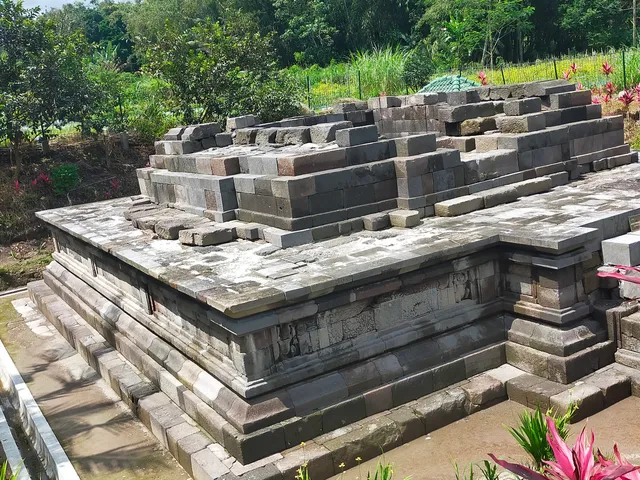 Candi Pendem Sengi