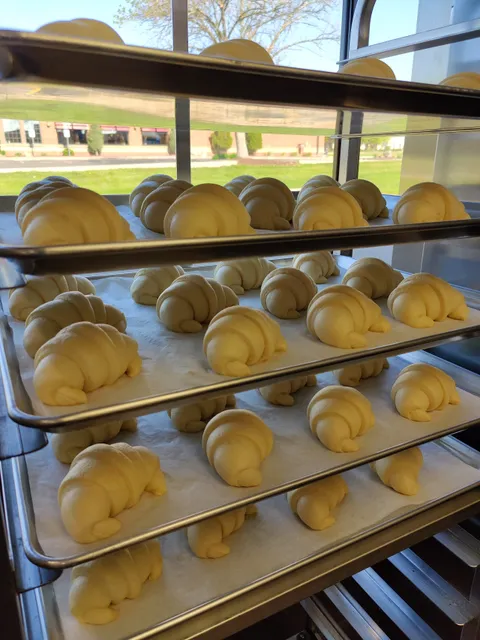 Mi-Sant Kitchen & Bakery