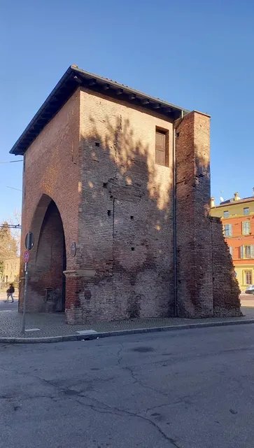 Porta San Vitale