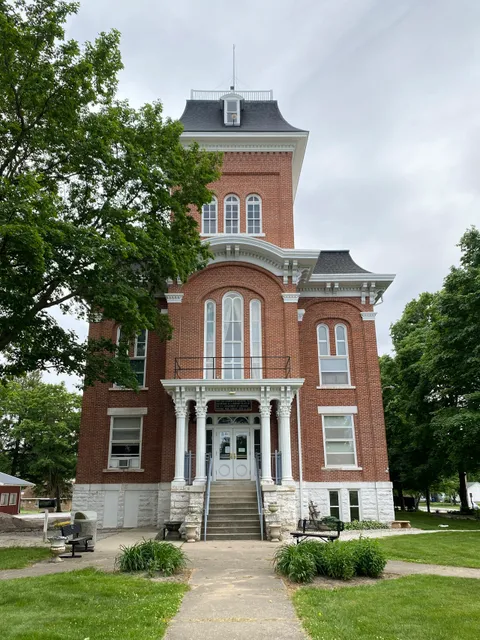 Old Courthouse Museum