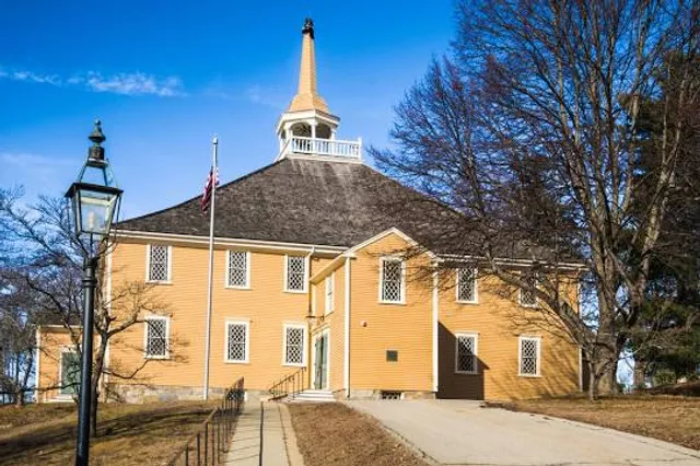 Old Ship Church/Meeting House