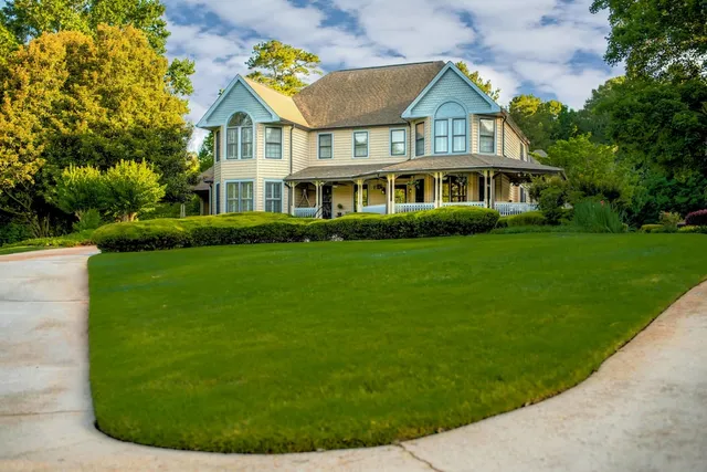 Pleasanton Courtyard Bed and Breakfast