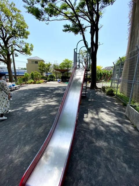 Hiyoshi 2-chome Park