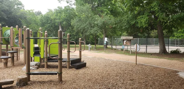 Eastwoods Neighborhood Park