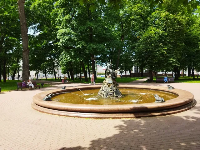 Fontan "Mal'chik S Lebedem"