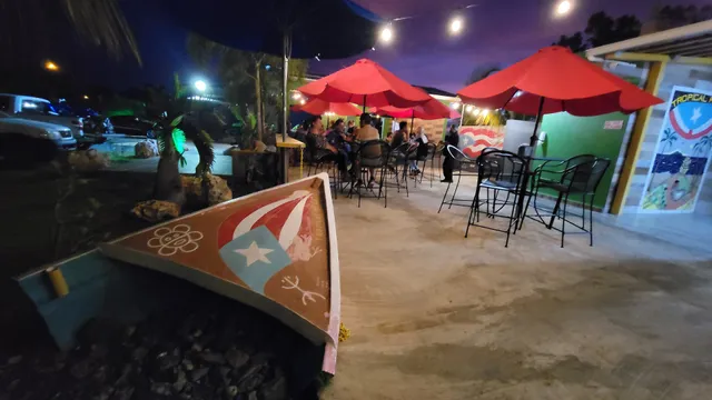 Tropical Peña Coffee & Grill