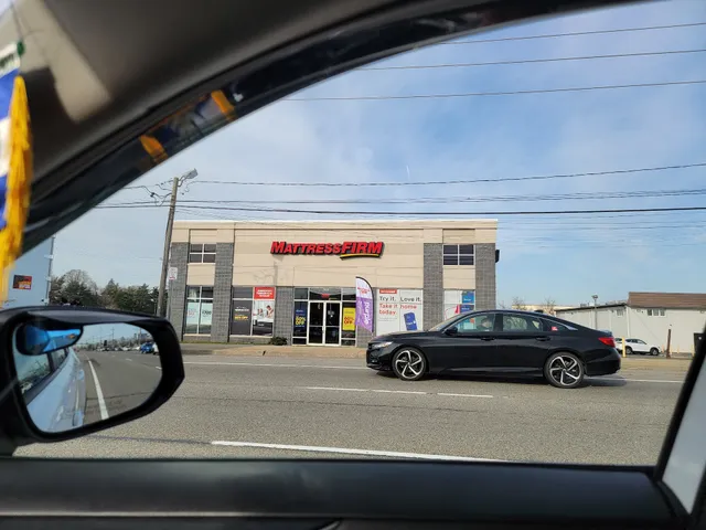 Mattress Firm Clearance Center Farmingdale RTR 110