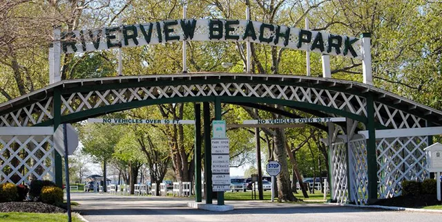 Riverview Beach Park