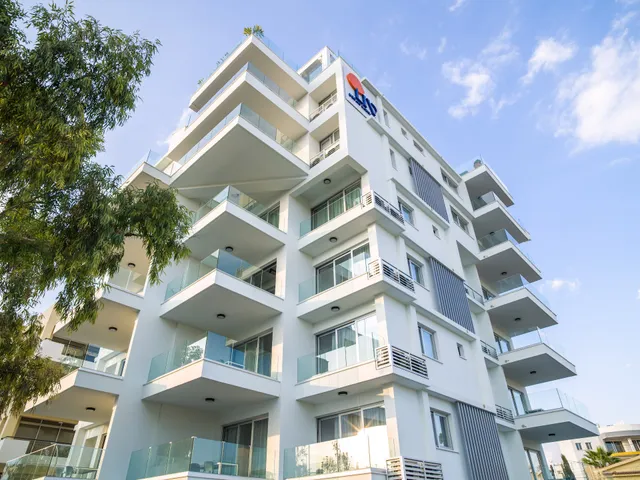 SPACIOUS SERVICED SUITES IN LARNACA | LIV URBAN SUITES