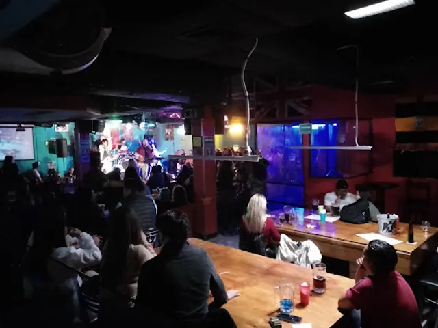 Restaurante The Hell Rock & Drinks