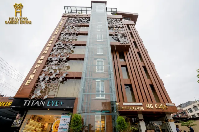 Hotel Heavens Garden Empire