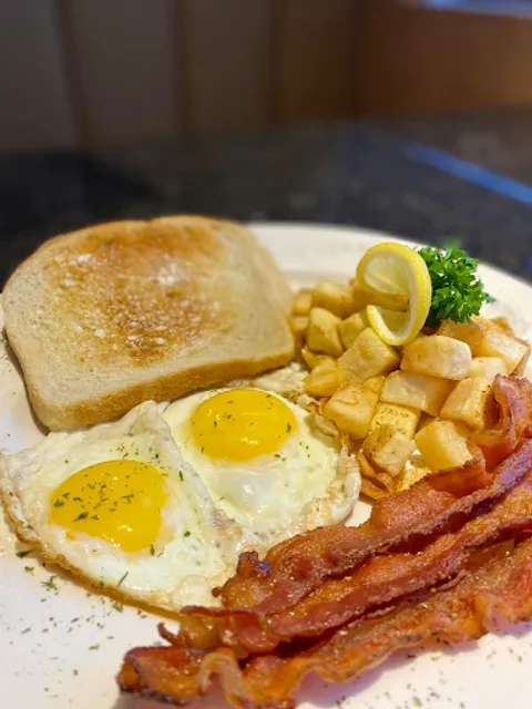 Ruby Restaurant Lounge