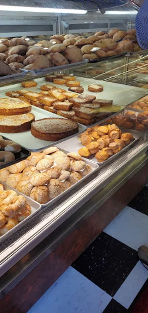 Rico Pan Bakery Salvadoreno