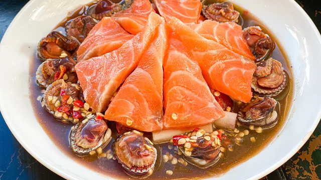 ส้มตำชานชาลา