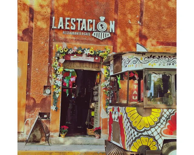 LA ESTACIÓN Restaurante y café