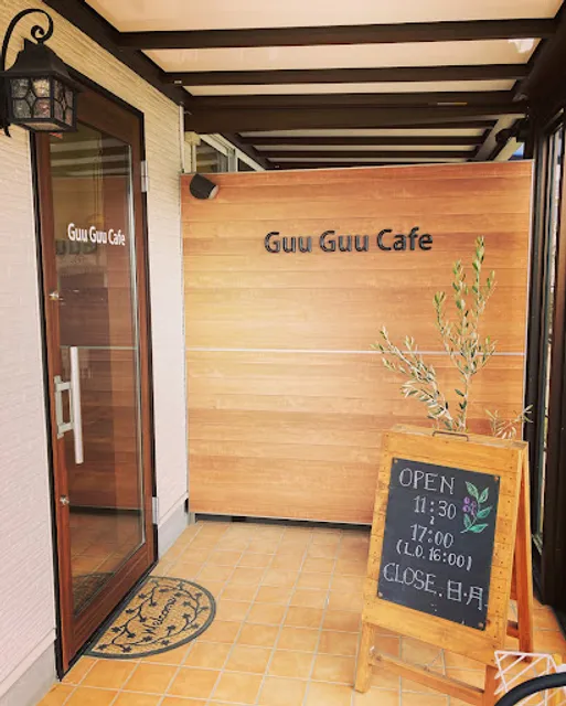 Guu Guu Cafe