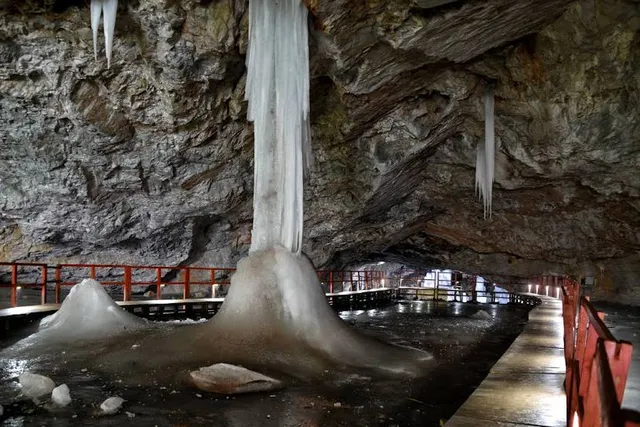 Scărişoara Glacier Cave