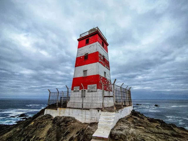 Faro de Punta Caldera