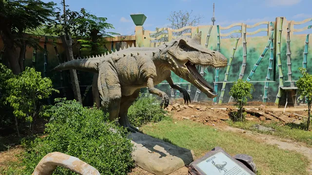 Nassaa Museum (Dinosaurs Museum)