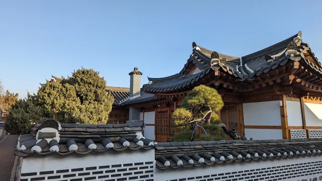 Bukchon Traditional Crafts Center