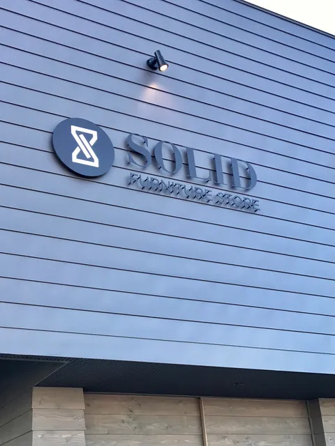 SOLID FURNITURE STORE