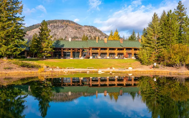 Freestone Inn & Cabins