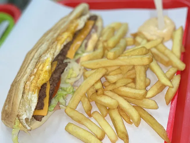 Eric’s Burger Halal Street Food